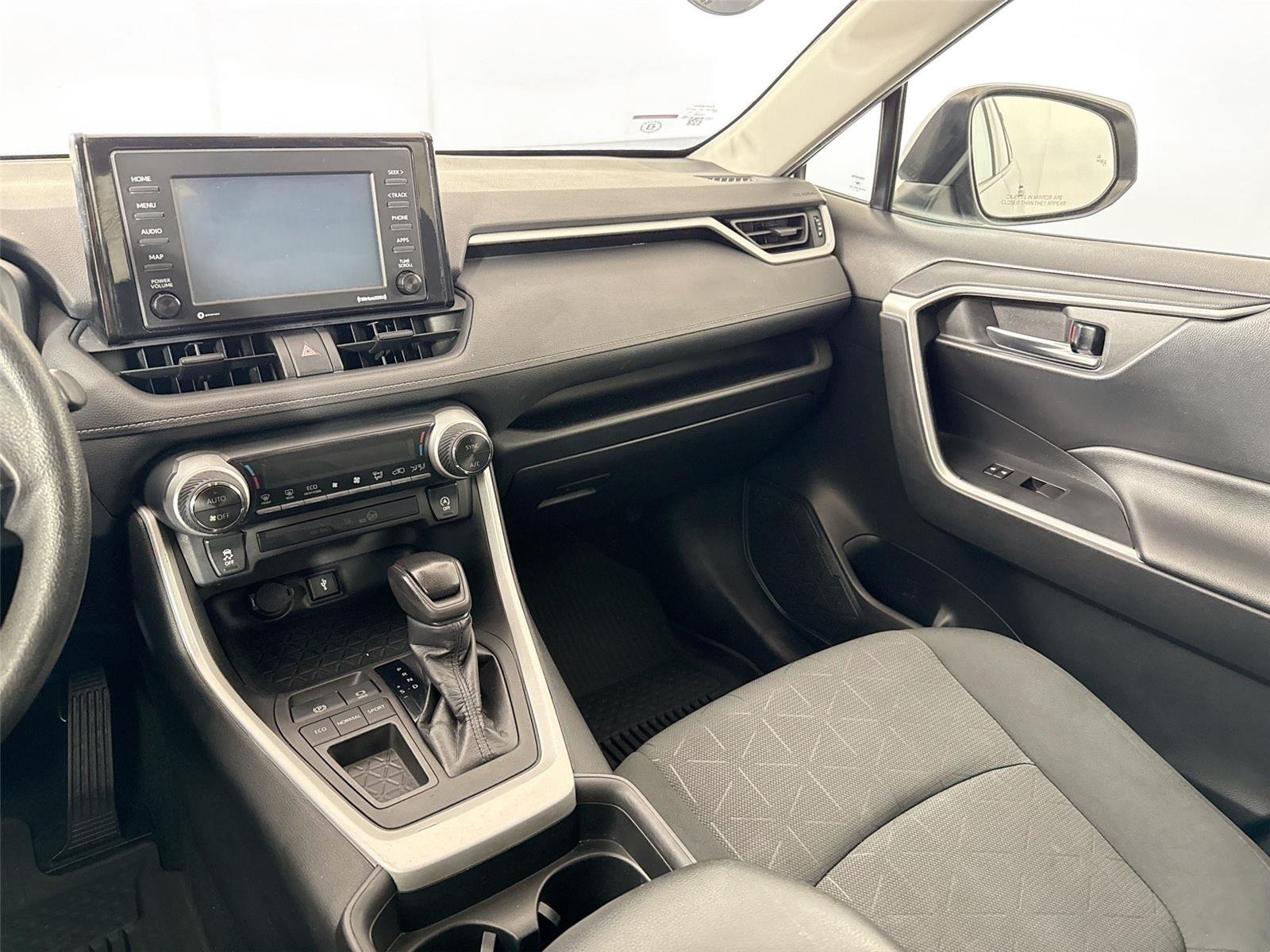 Used 2021 Silver Sky Metallic Toyota XLE image 28