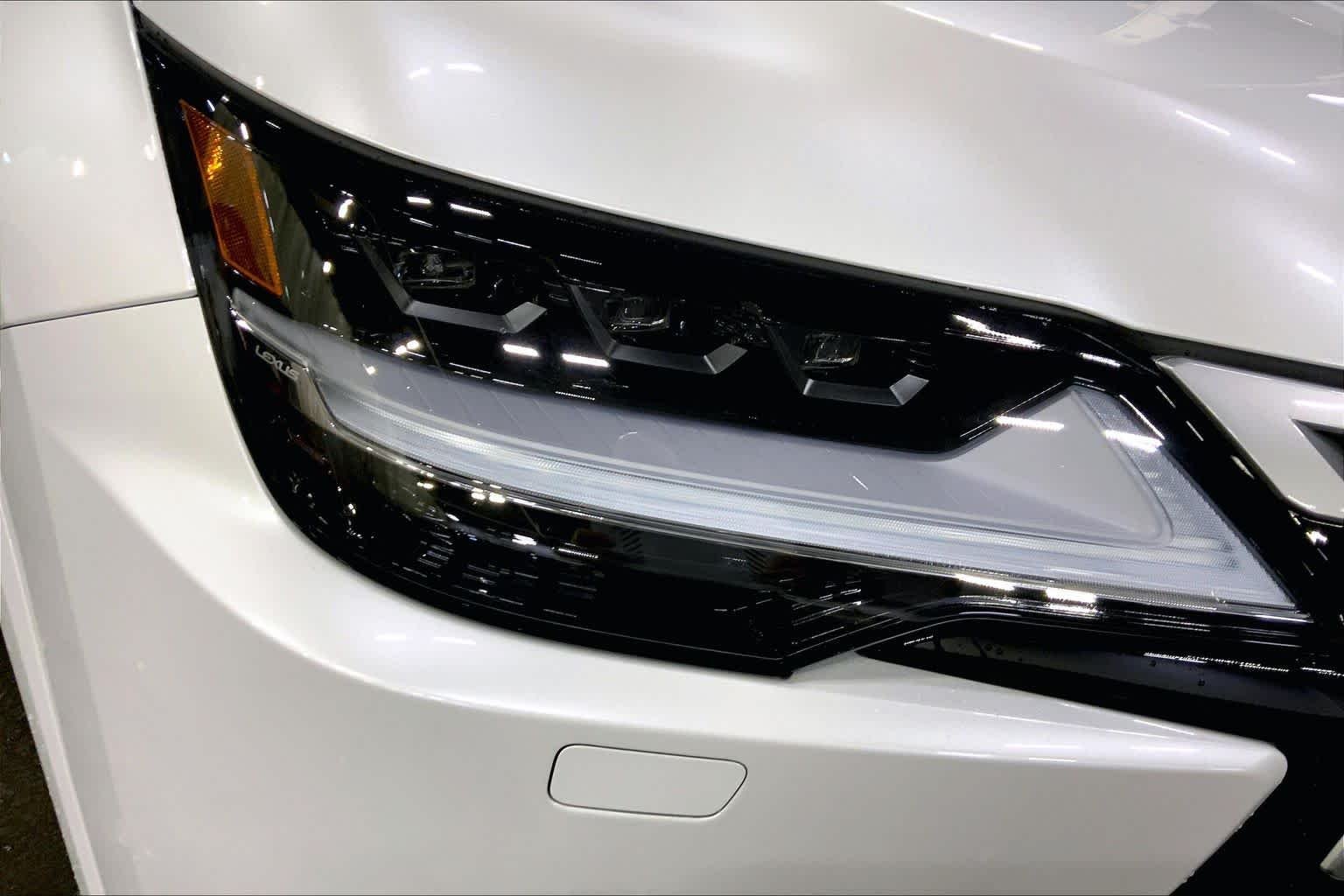 2026 Lexus LX 700h Luxury - Photo 13