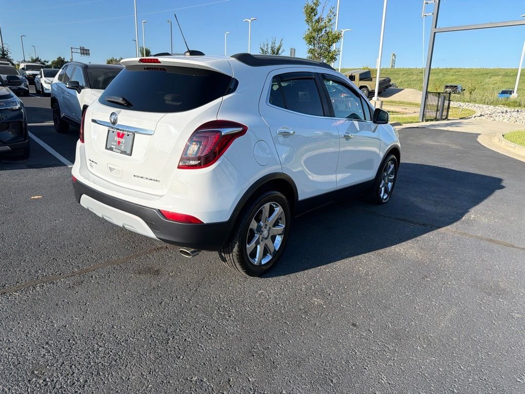 Used 2017 White Buick Essence image 7
