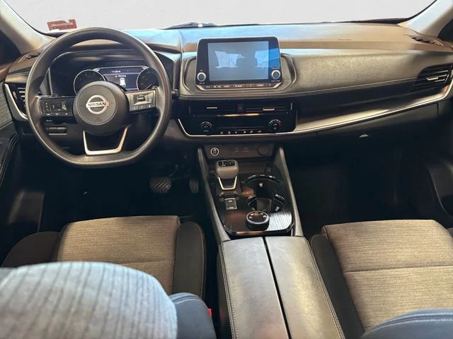 Used 2021 Red Nissan SV image 11