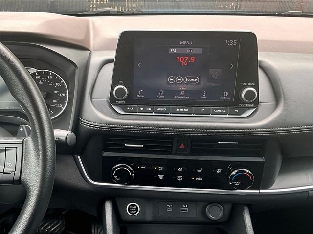 Used 2023 White Nissan S image 6