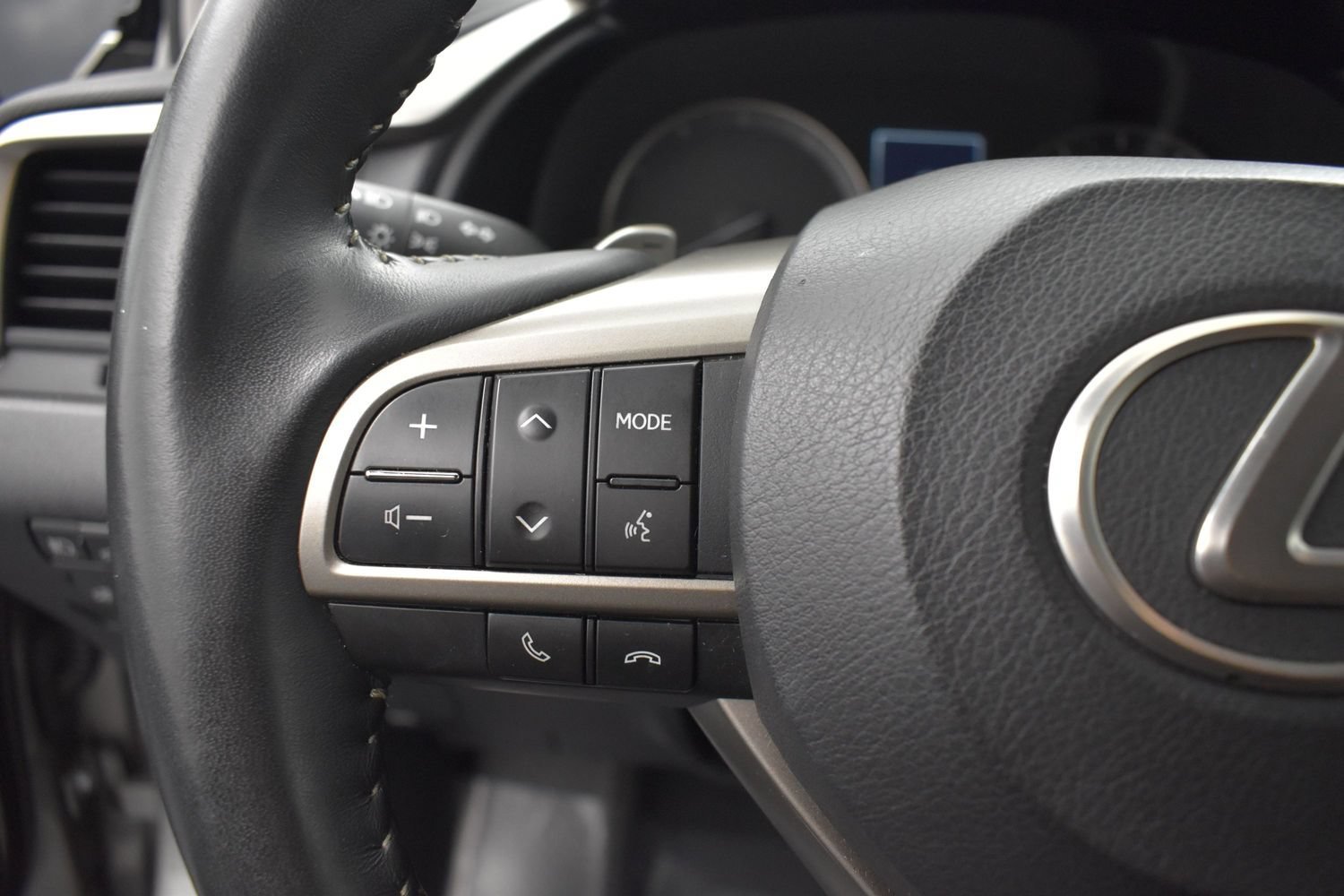 Used 2022 Silver Lexus RX 350 image 6