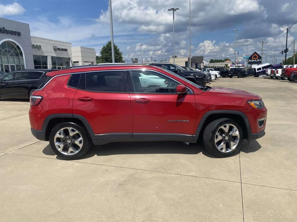 Used 2019 Red Jeep Limited image 43