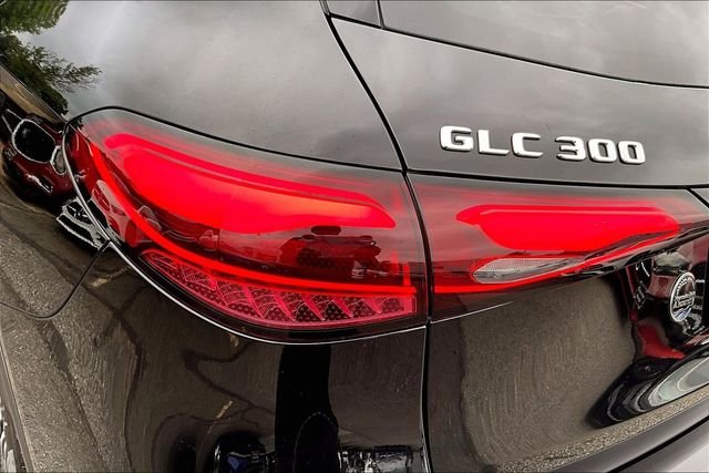 Certified Used 2026 Black Mercedes-Benz GLC 300 image 25