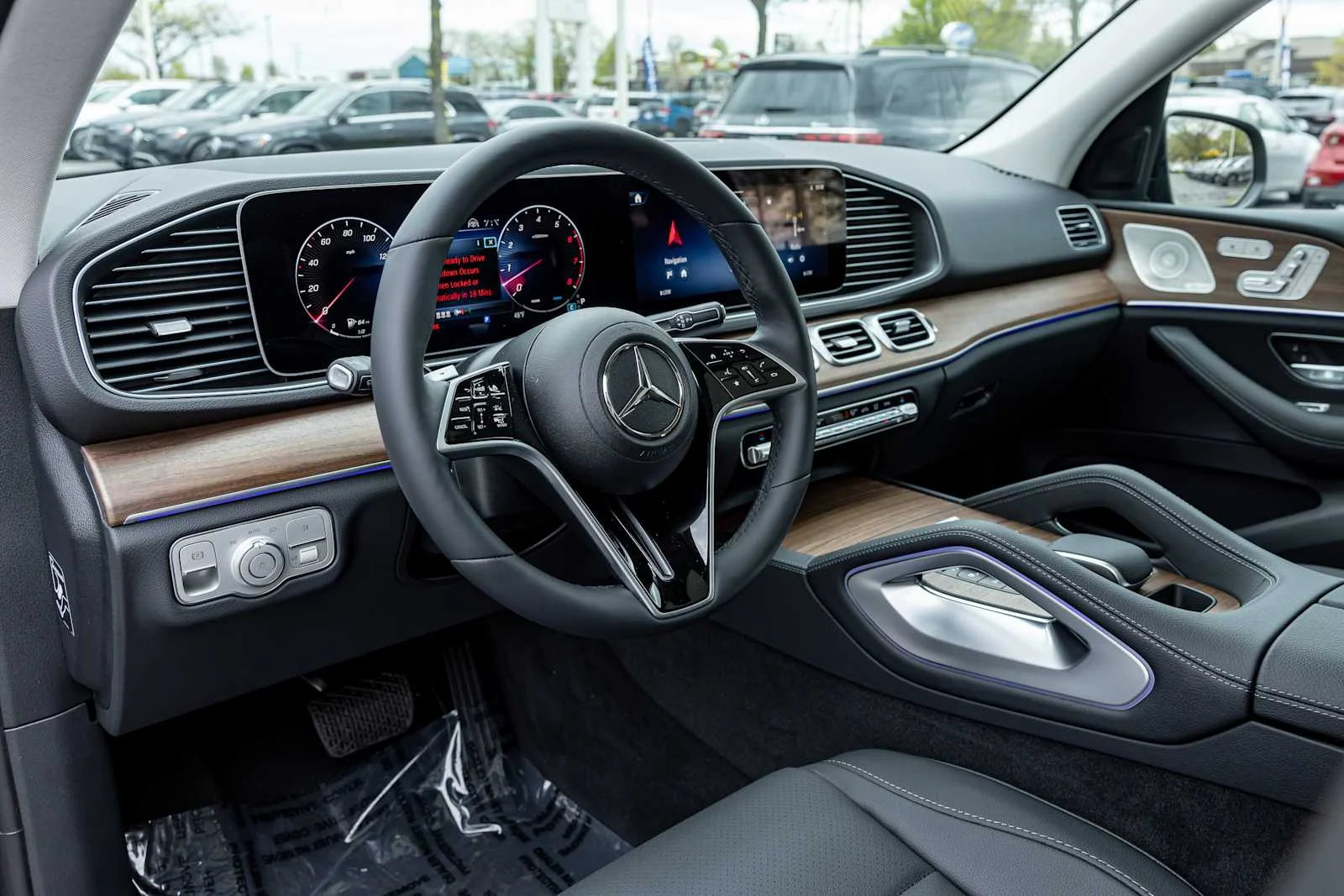 New 2026 Black Mercedes-Benz GLE 450 image 13