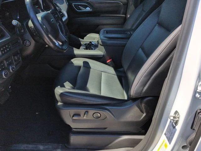 Used 2022 White Chevrolet Z71 image 15