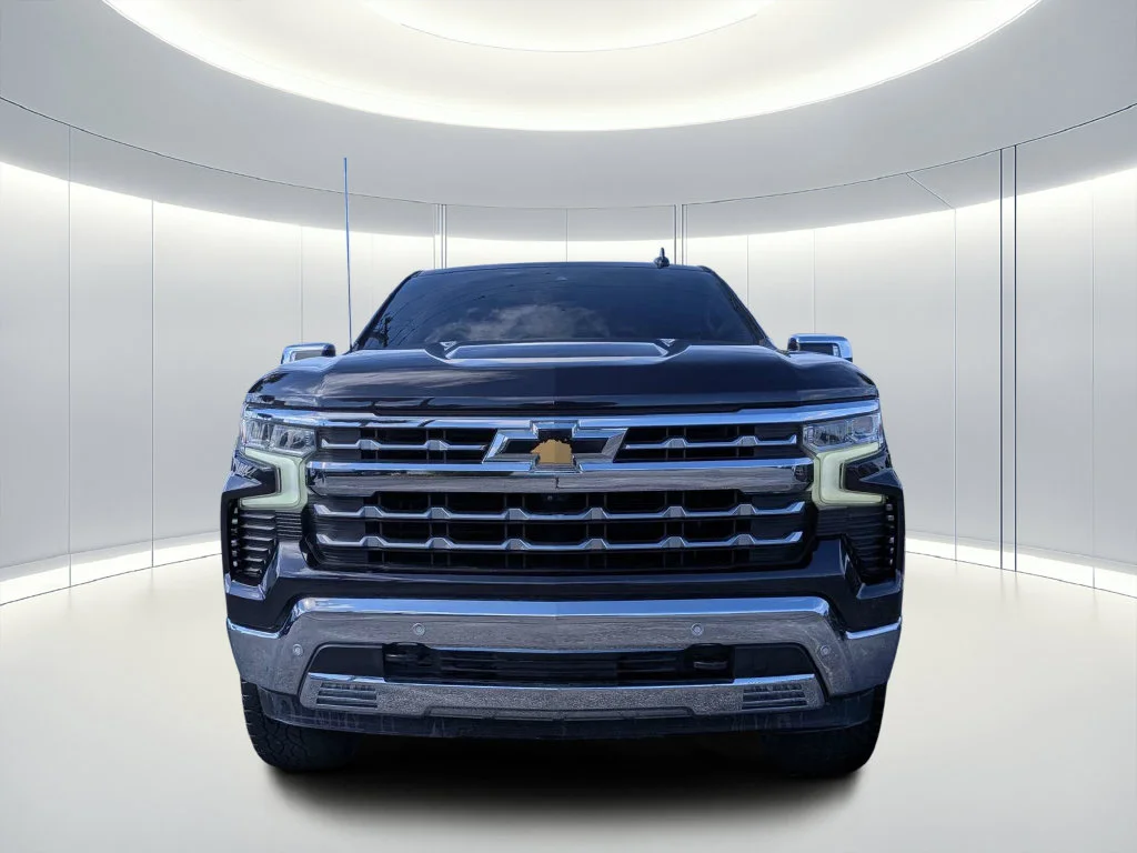 Used 2022 Gray Chevrolet LTZ image 9