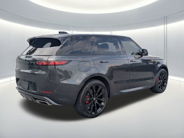 Used 2024 Gray Land Rover Dynamic SE image 6
