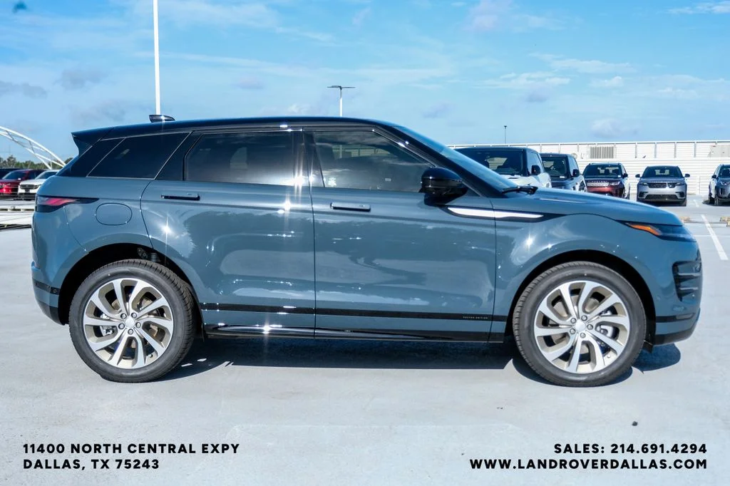 New 2026 Tribeca Blue Metallic Land Rover Hoxton Edition image 5