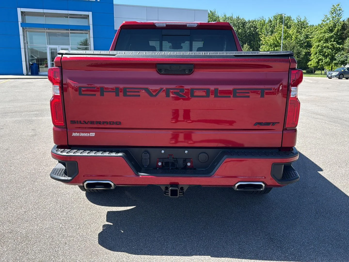 Used 2023 Radiant Red Tintcoat Chevrolet RST image 17