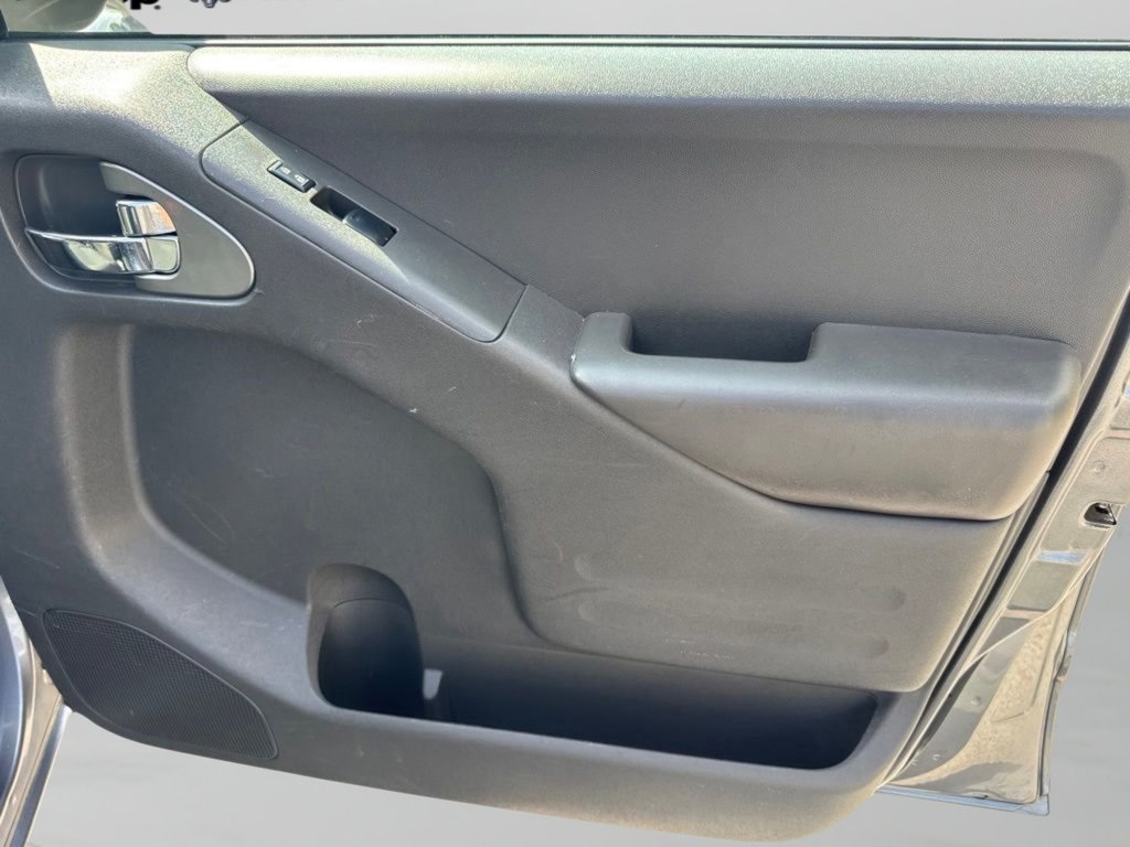 Used 2018 Gun Metallic Nissan SV image 26
