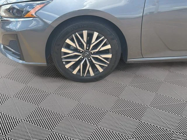 Used 2025 Gray Nissan 2.5 SV image 32