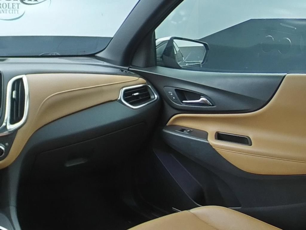 Used 2021 MIDNIGHT BLUE METALLIC Chevrolet Premier image 15