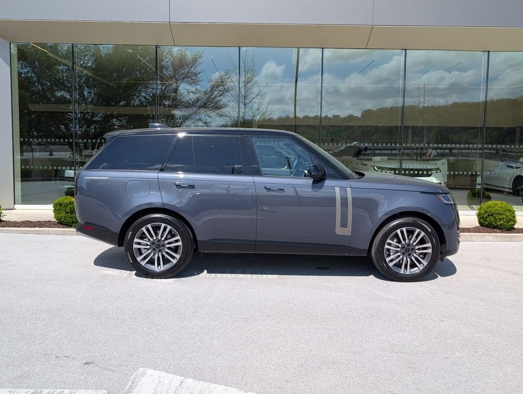 New 2026 Varesine Blue Land Rover SE image 7
