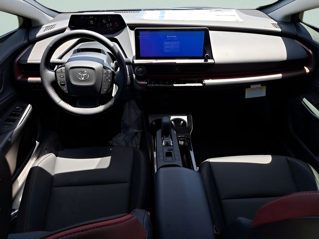 2025 Toyota Prius XSE - Photo 10