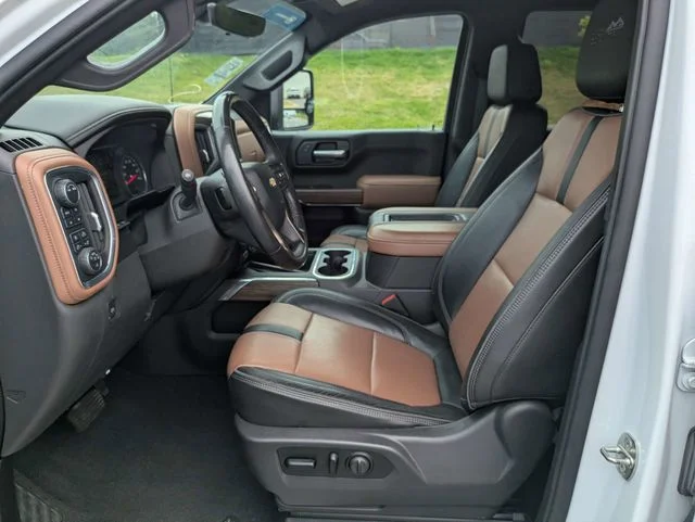 Used 2021 Beige Chevrolet High Country image 21