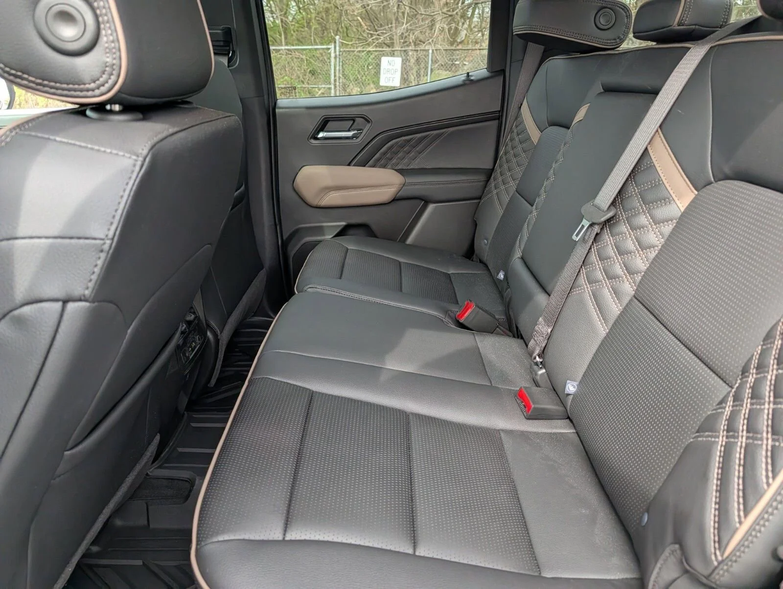 New 2026 Summit White GMC Denali image 24