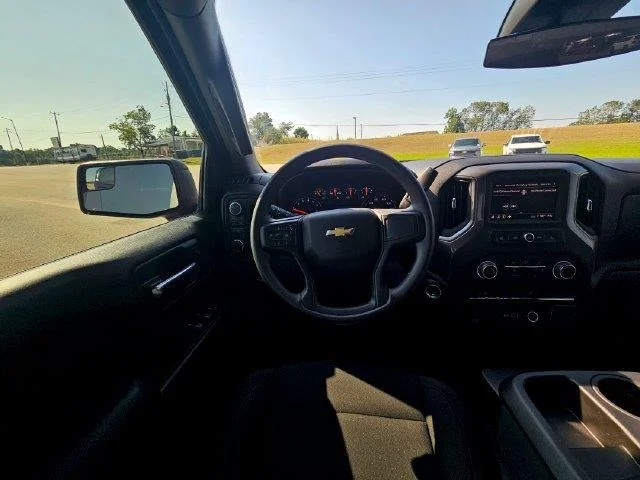 Used 2025 Black Chevrolet Custom image 13