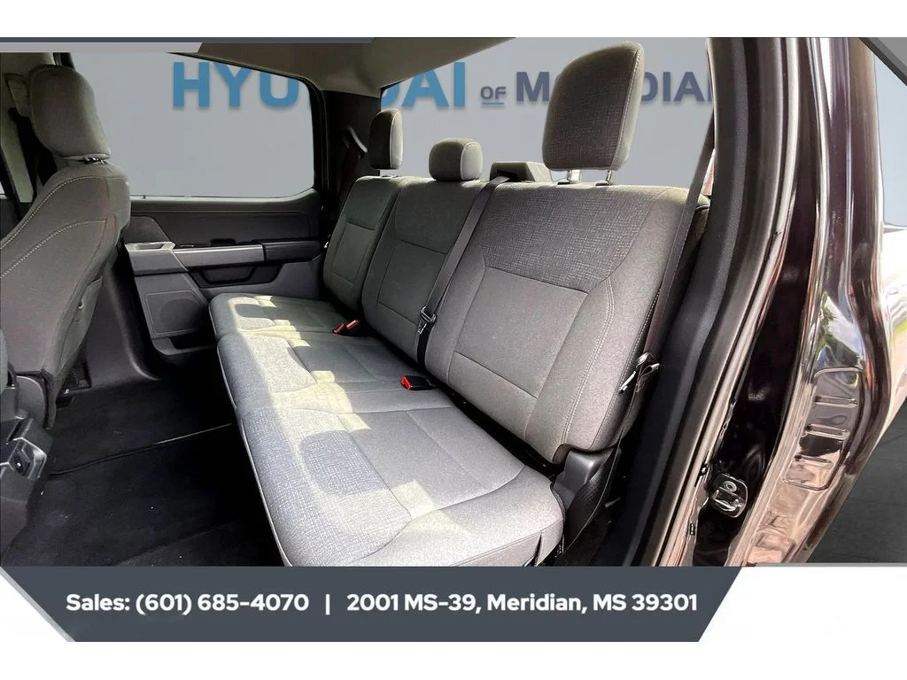 Used 2025 Agate Black Metallic Ford XLT image 19