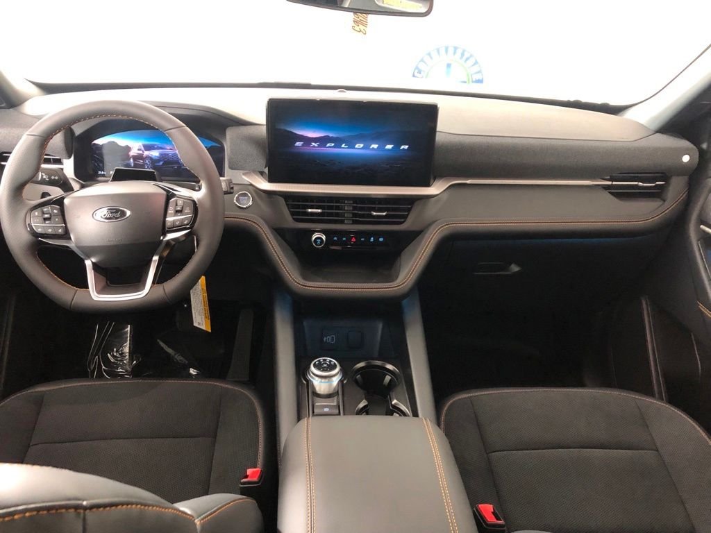 New 2026 White Ford Tremor image 6