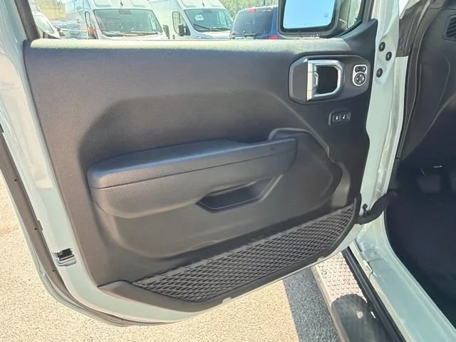 Used 2023 Earl Clearcoat Jeep Willys 4xe image 17