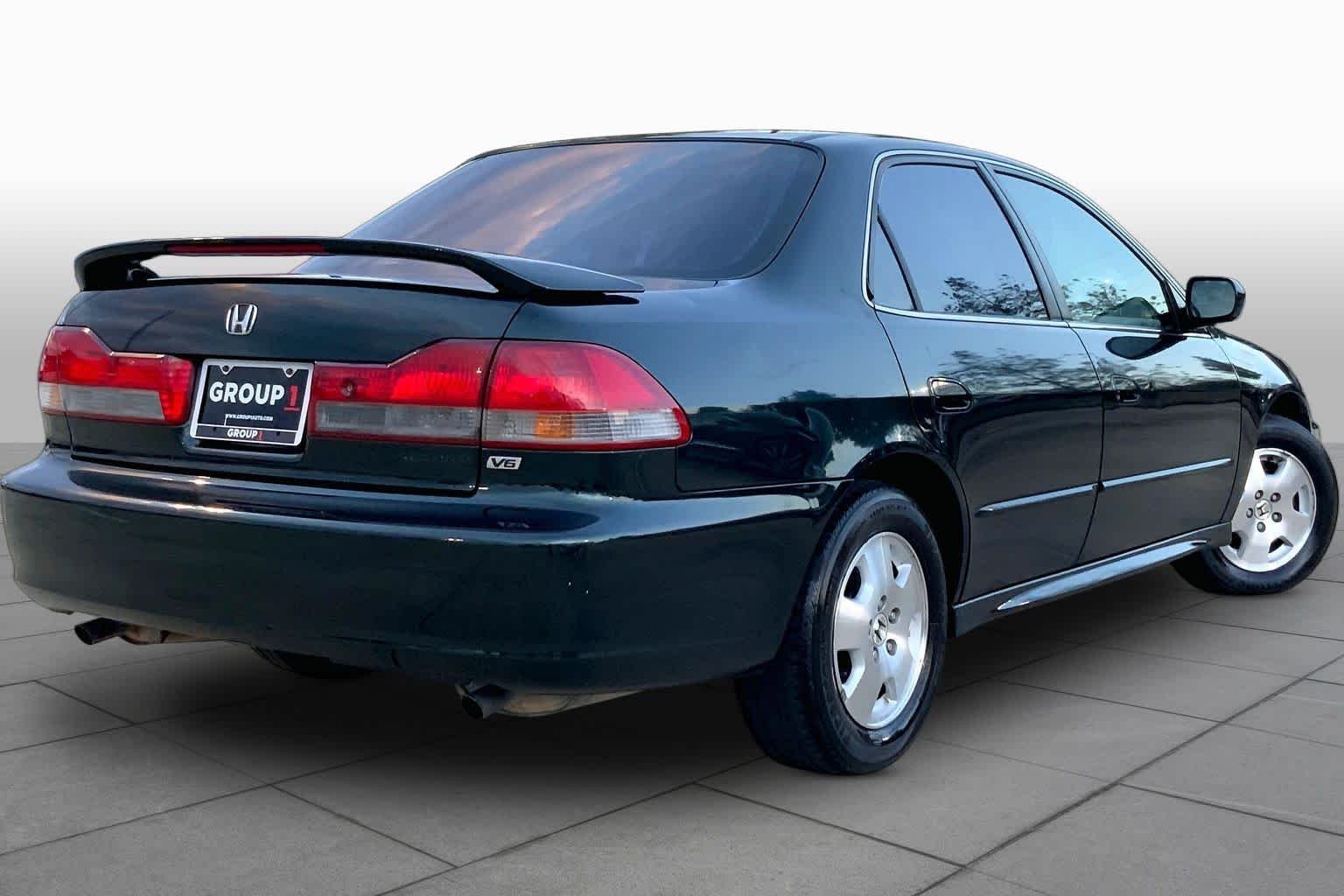 Used 2001 Dark Emerald Pearl Honda EX w/Leather image 12
