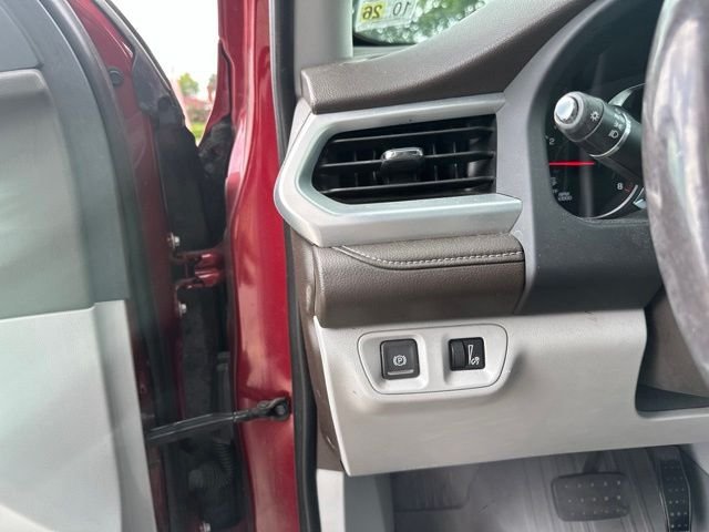 Used 2020 Red GMC SLE image 19