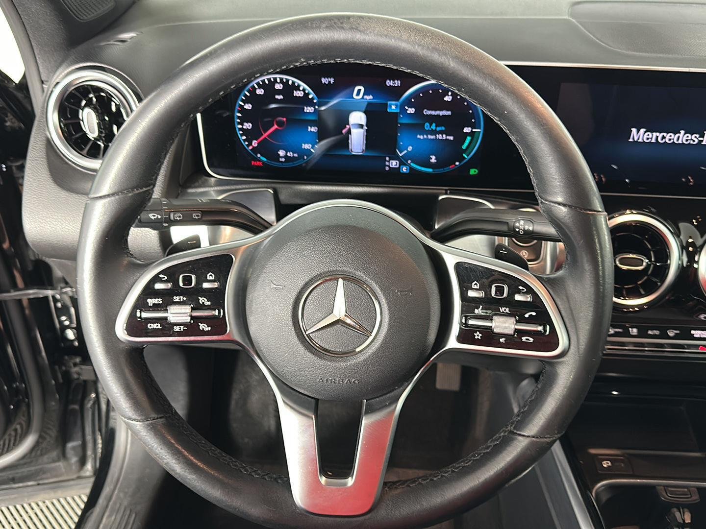 Used 2021 Cosmos Black Metallic Mercedes-Benz GLB 250 image 21