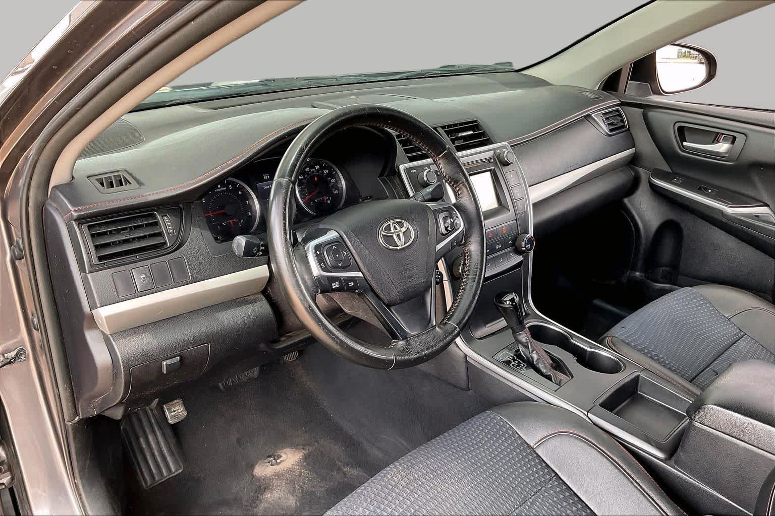 Used 2015 Predawn Gray Mica Toyota SE image 14