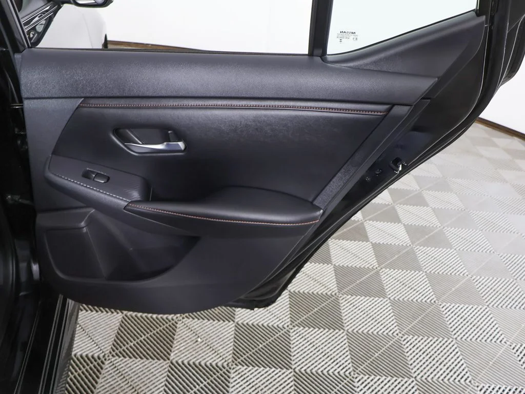 Used 2023 Super Black Nissan SR image 22