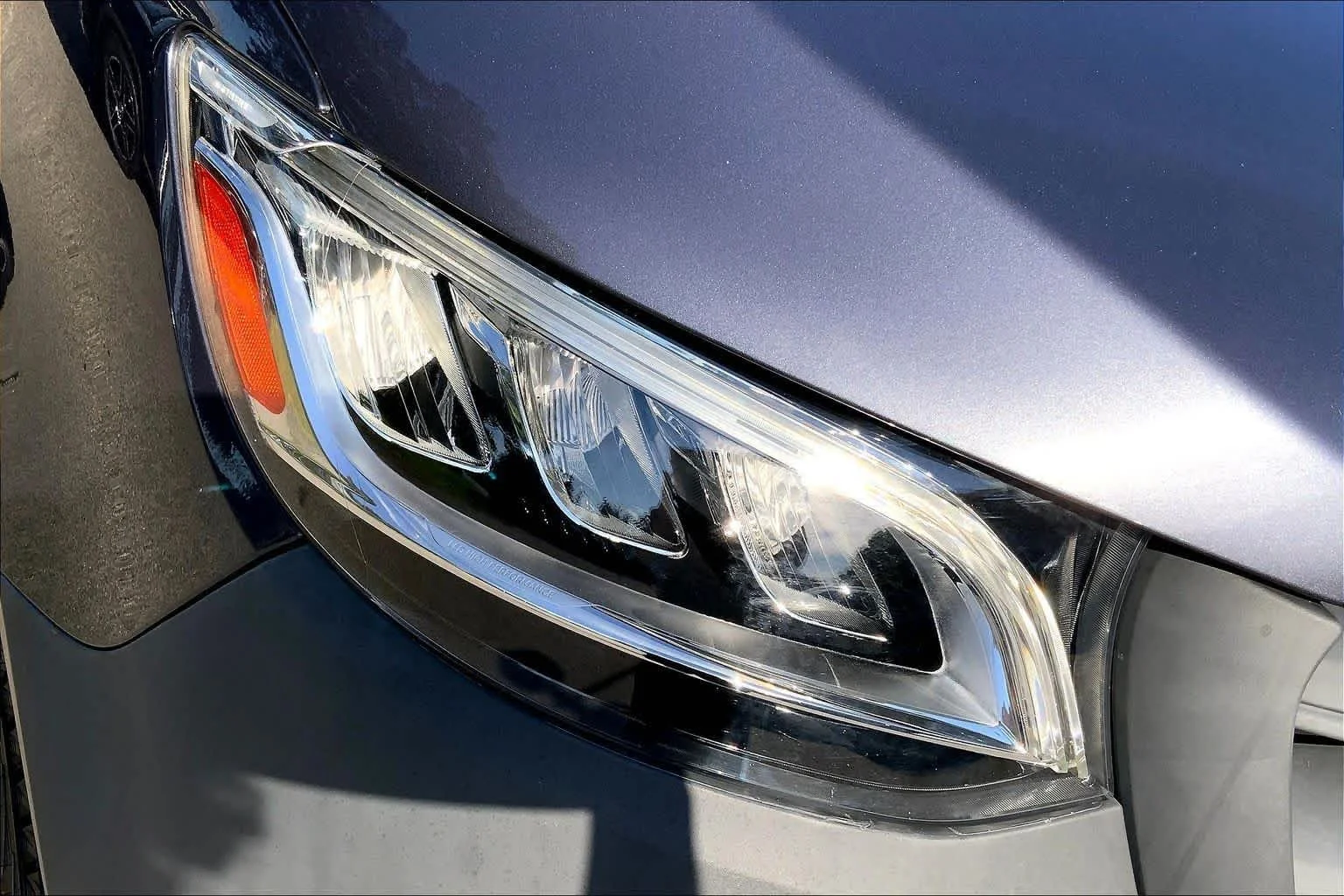 Used 2024 Tenorite Grey Metallic Mercedes-Benz  image 28