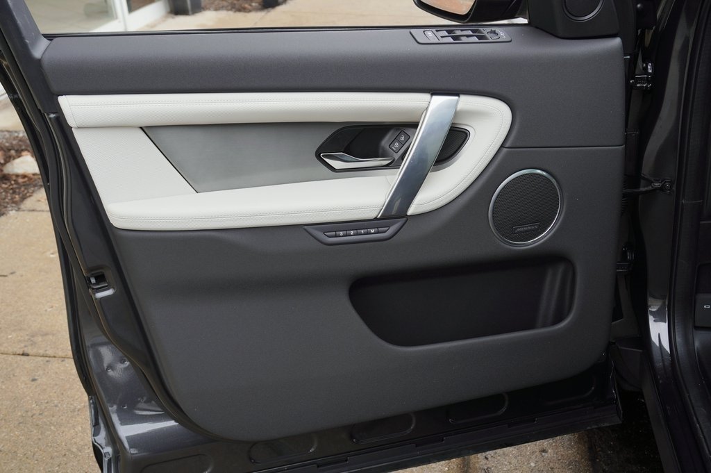 2026 LAND ROVER DISCOVERY SPORT - Image 10