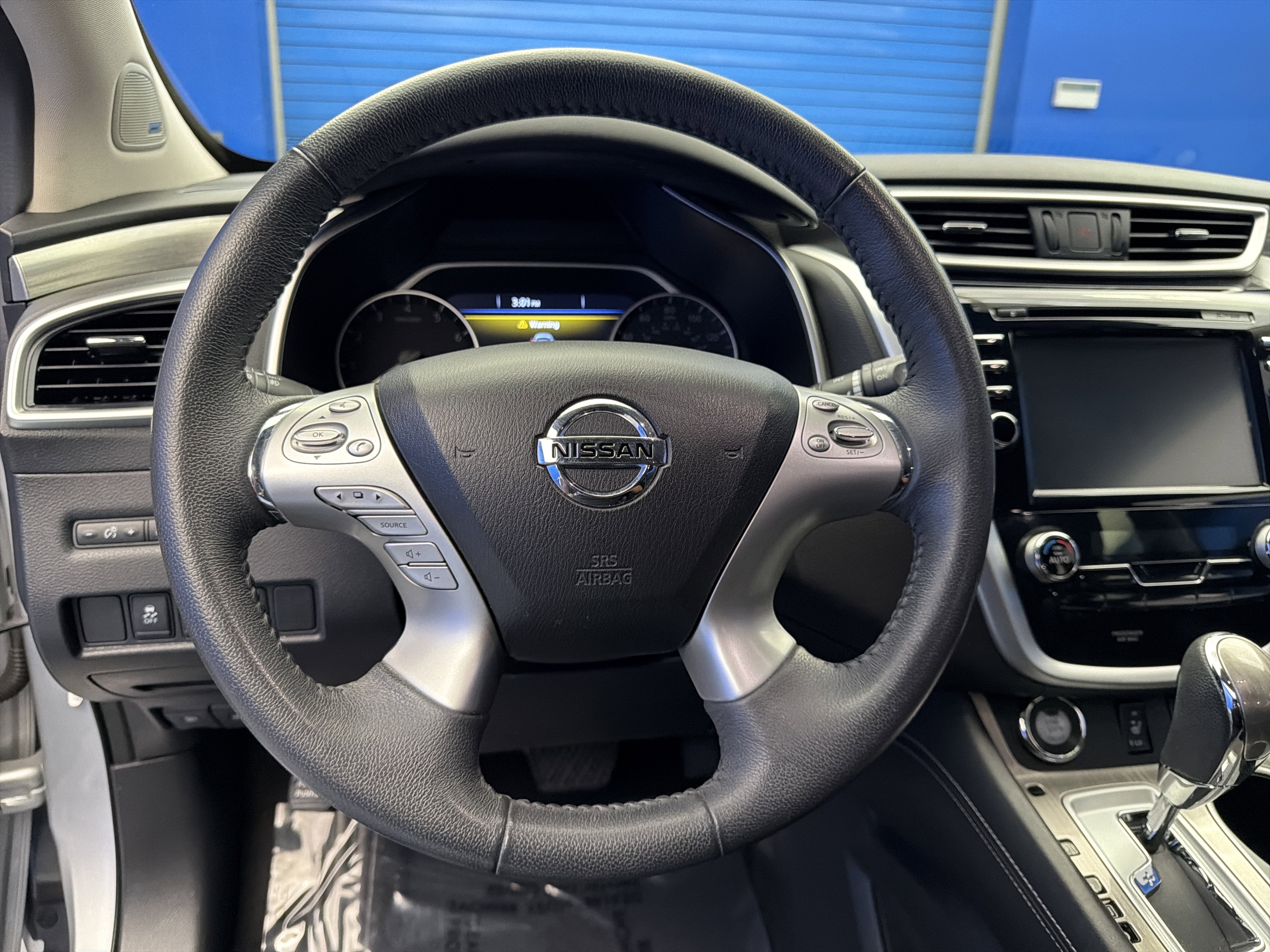 Used 2017 Brilliant Silver Metallic Nissan SL image 14