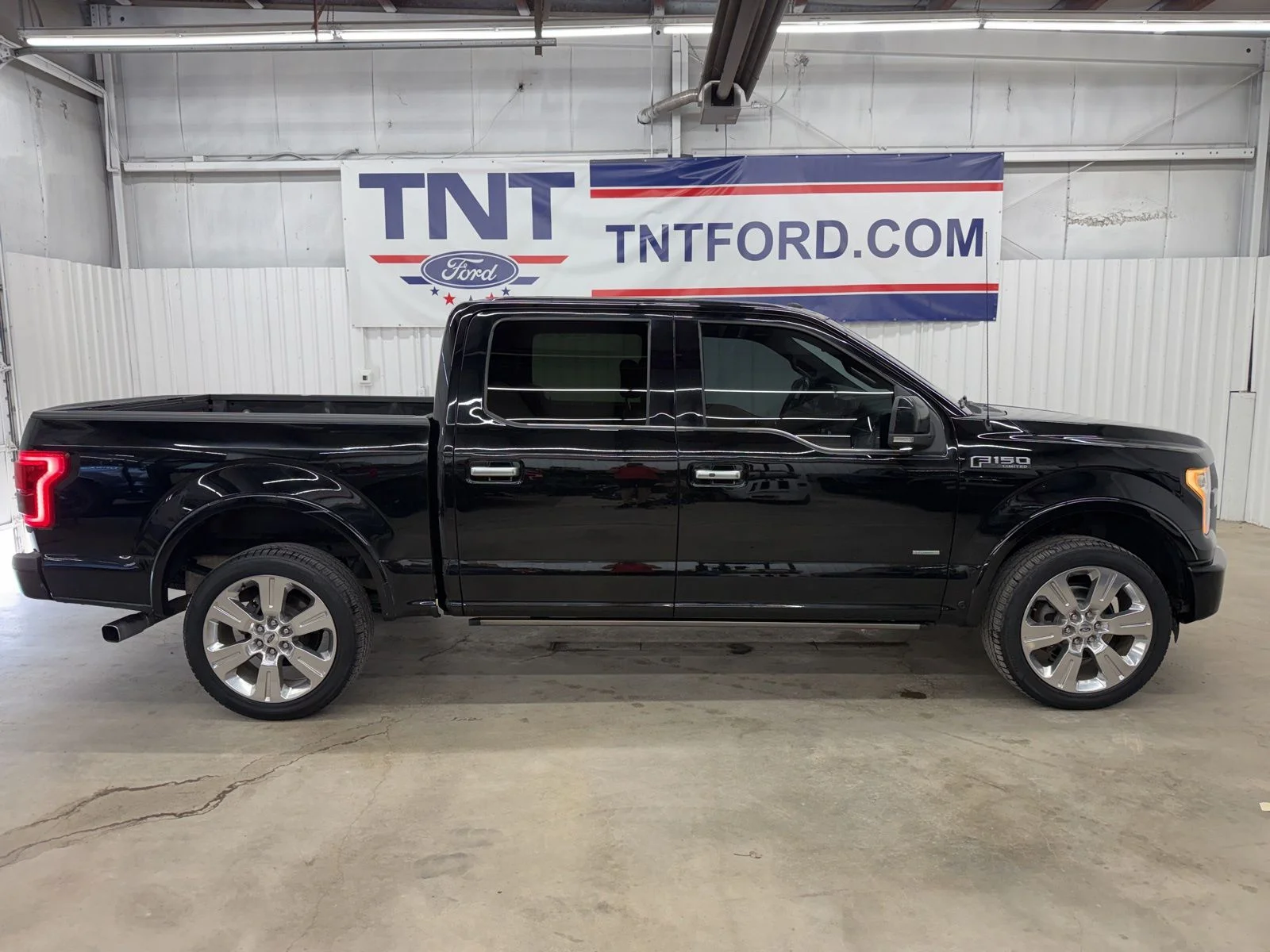 2016 Ford F-150 Limited 4x4 SuperCrew 145 in's photo