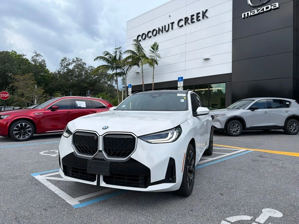 Used 2025 Alpine White BMW 30 xDrive image 15