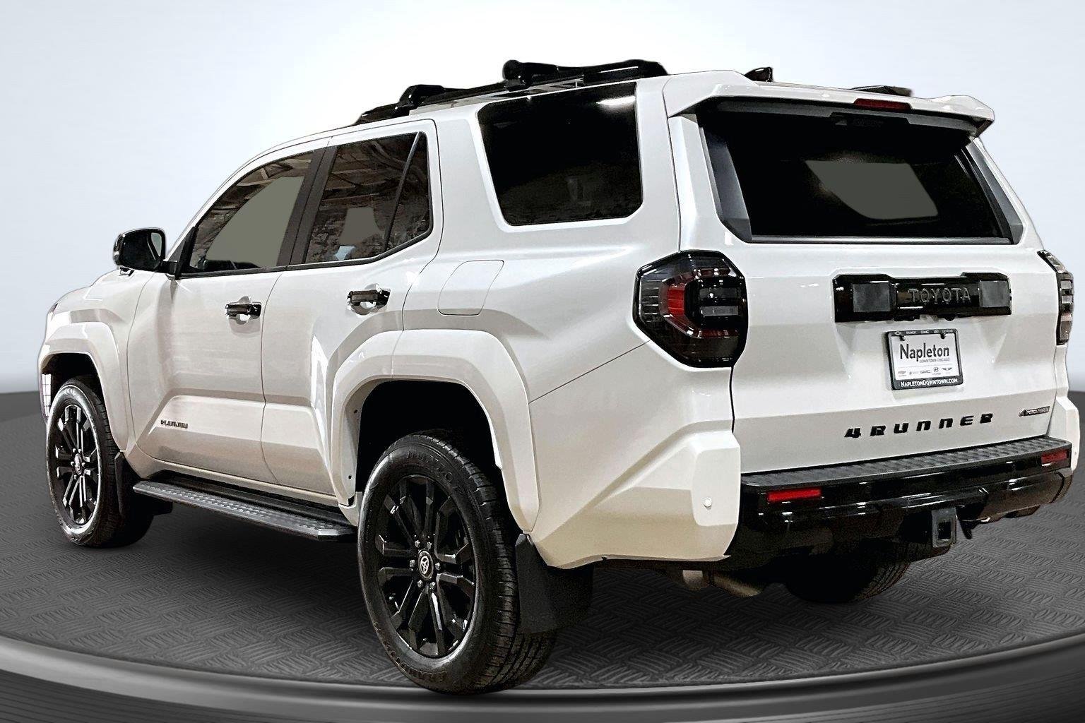 Used 2025 Wind Chill Pearl Toyota Platinum HV image 14