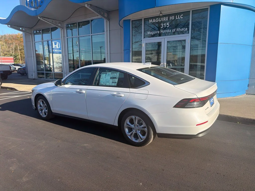New 2026 Platinum White Pearl Honda LX image 9