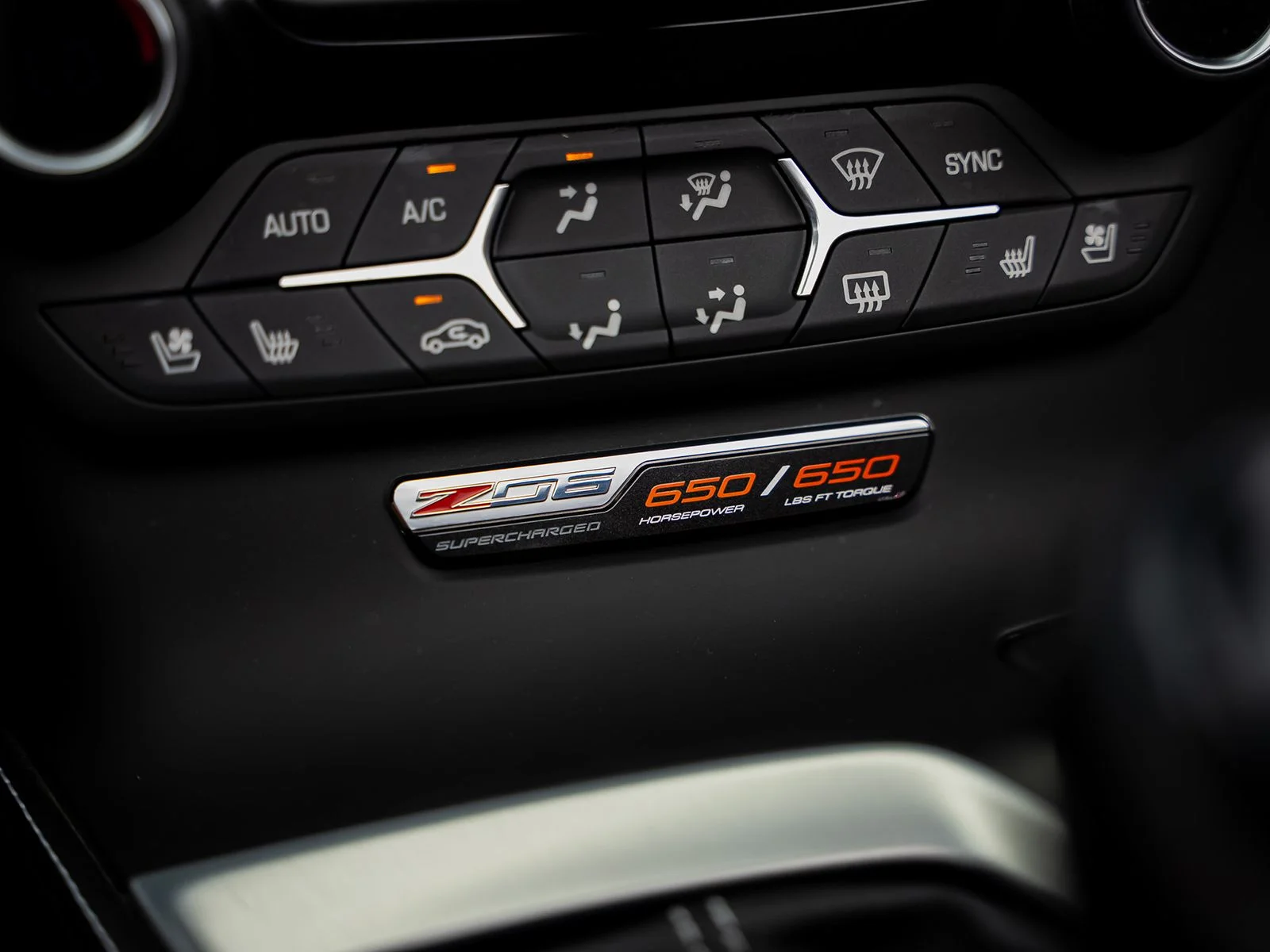 Used 2019 Red Chevrolet Z06 image 46