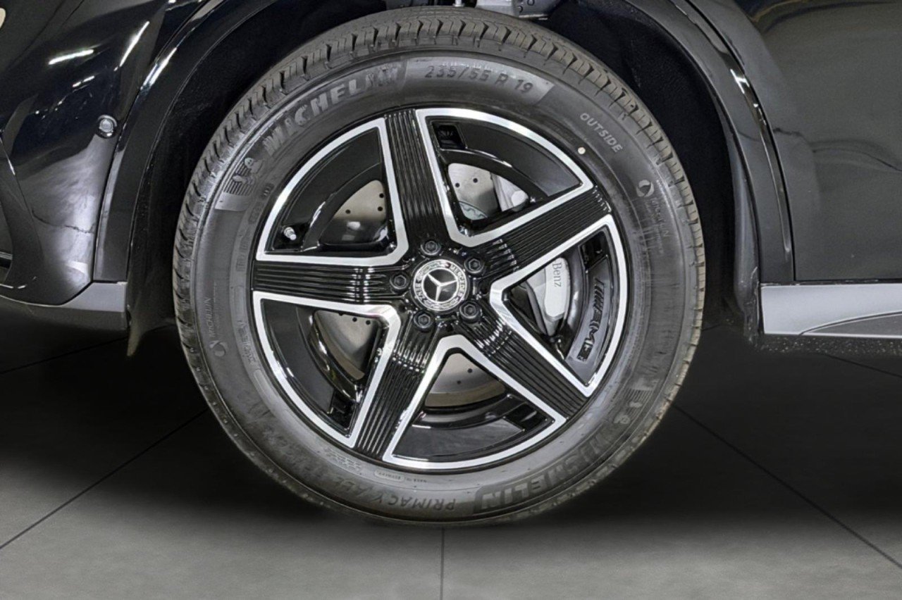 New 2026 Black Mercedes-Benz GLC 300 4MATIC® SUV image 24
