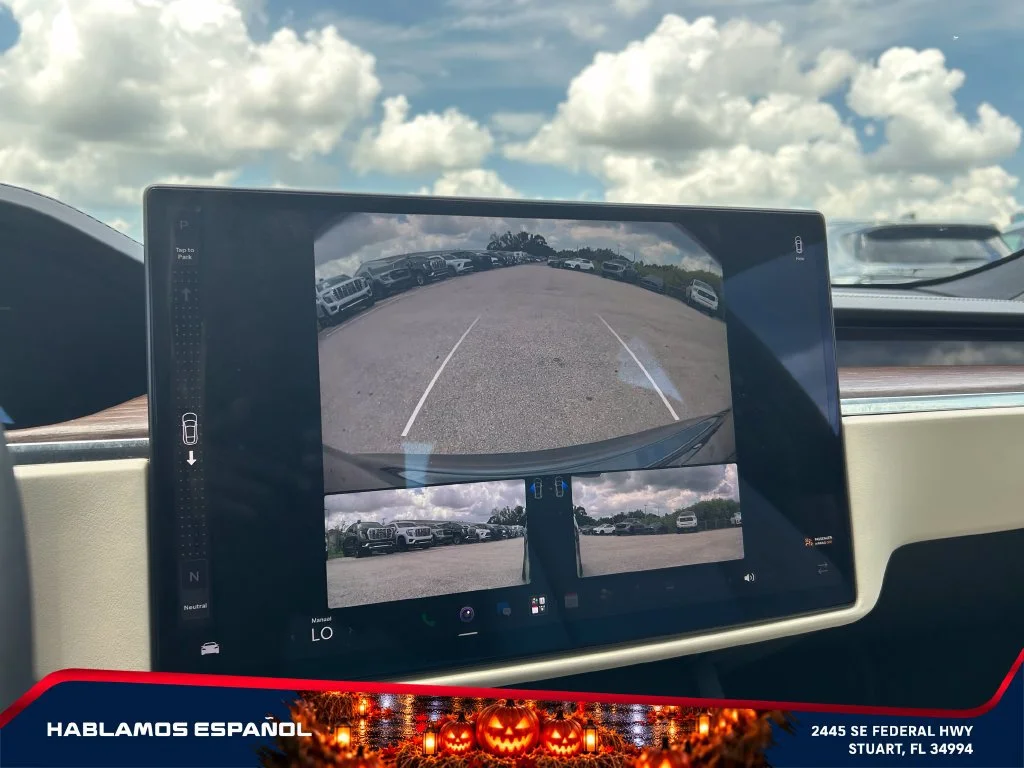 Used 2022  Tesla AWD image 28