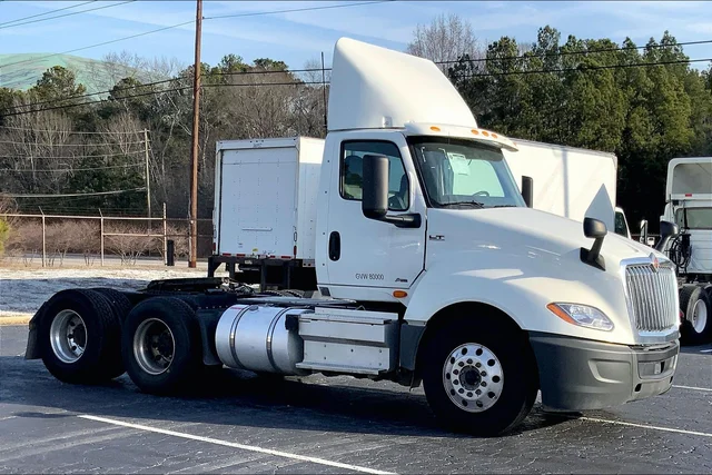 Pre-Owned 2019 International LT625 6x4 Day Cab