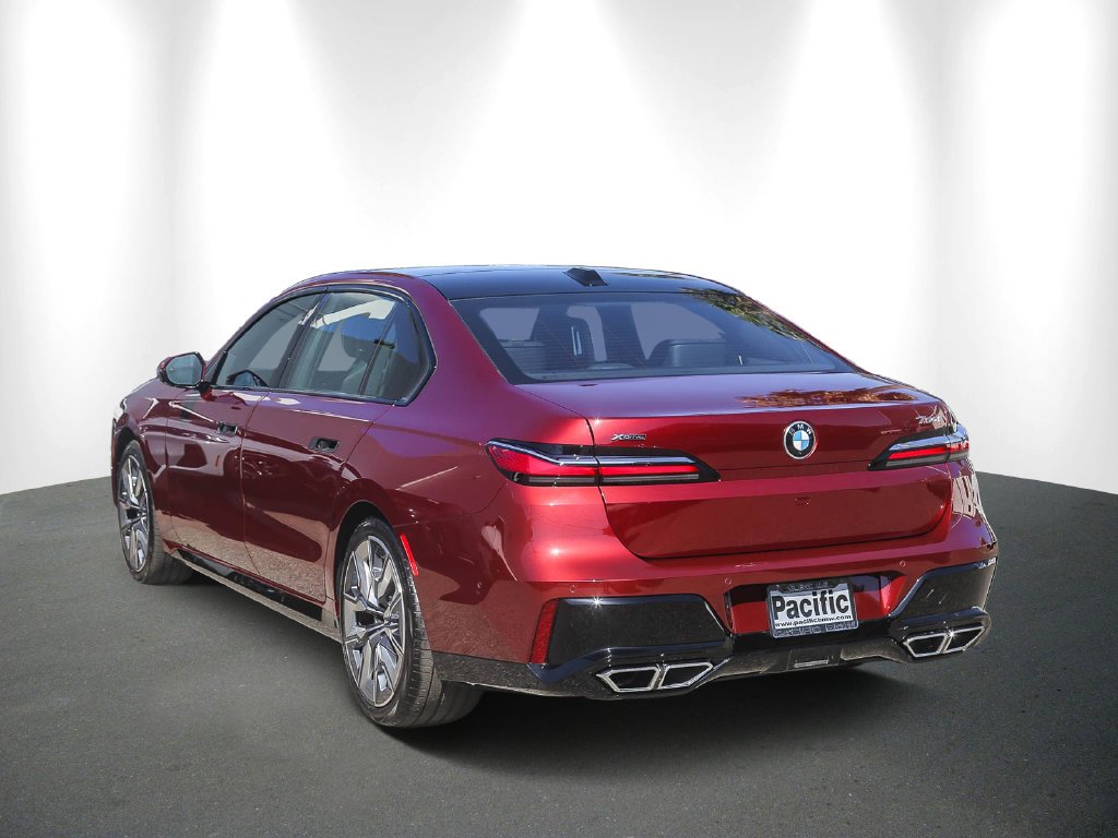 2026 BMW 7 Series photo 4