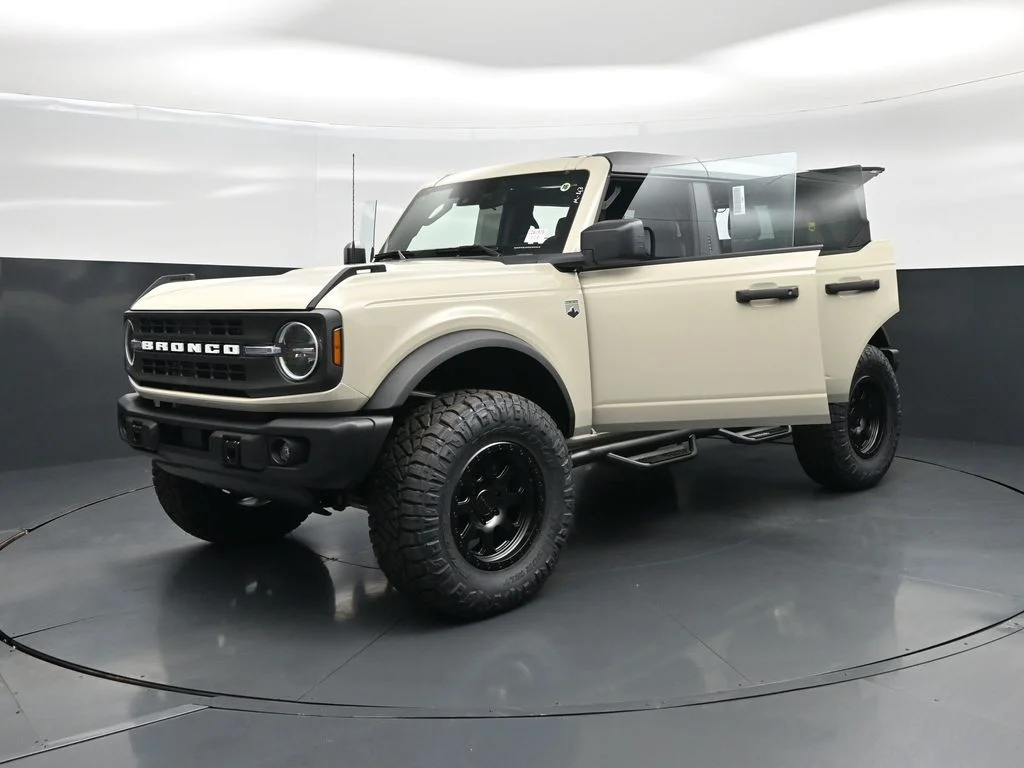 New 2026 Desert Sand Ford Big Bend image 29