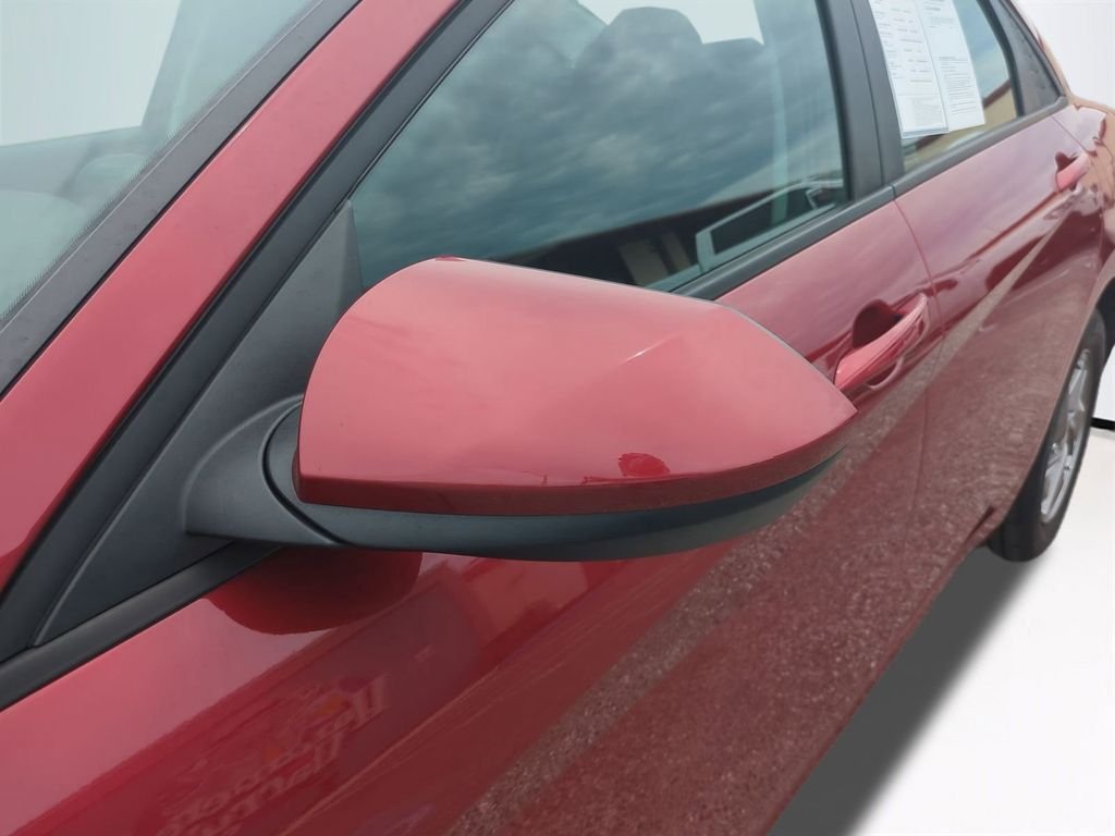 Used 2024 Red Hyundai SE image 12