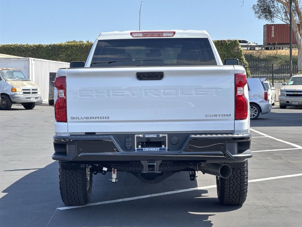 2026 Chevrolet Silverado 2500 HD Custom - Photo 6