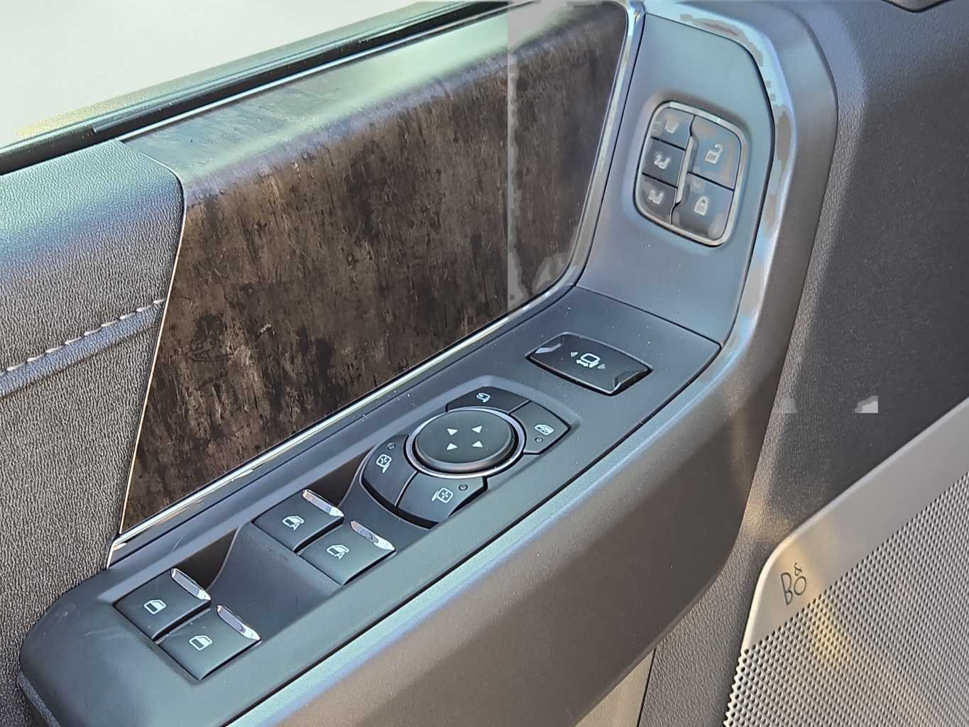 New 2026 Agate Black Metallic Ford F-250® Lariat® image 21