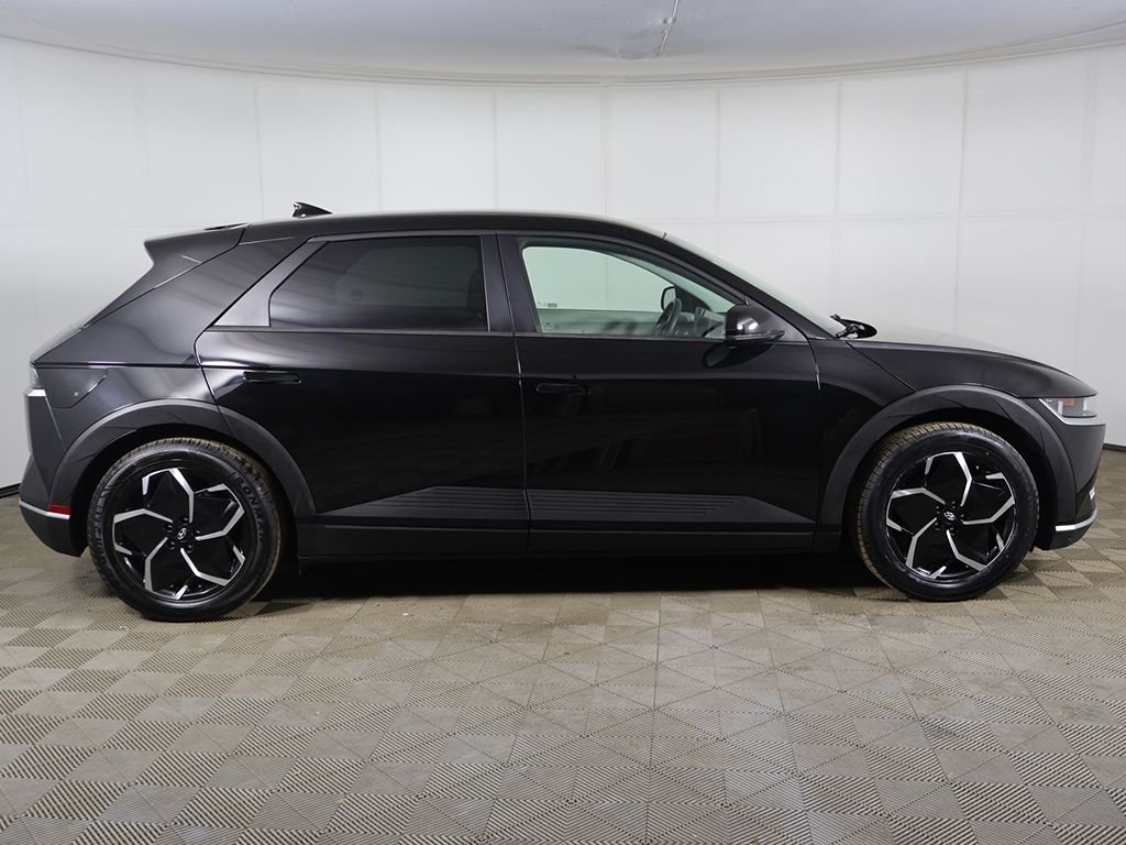 2022 Hyundai IONIQ 5 SE - Photo 14