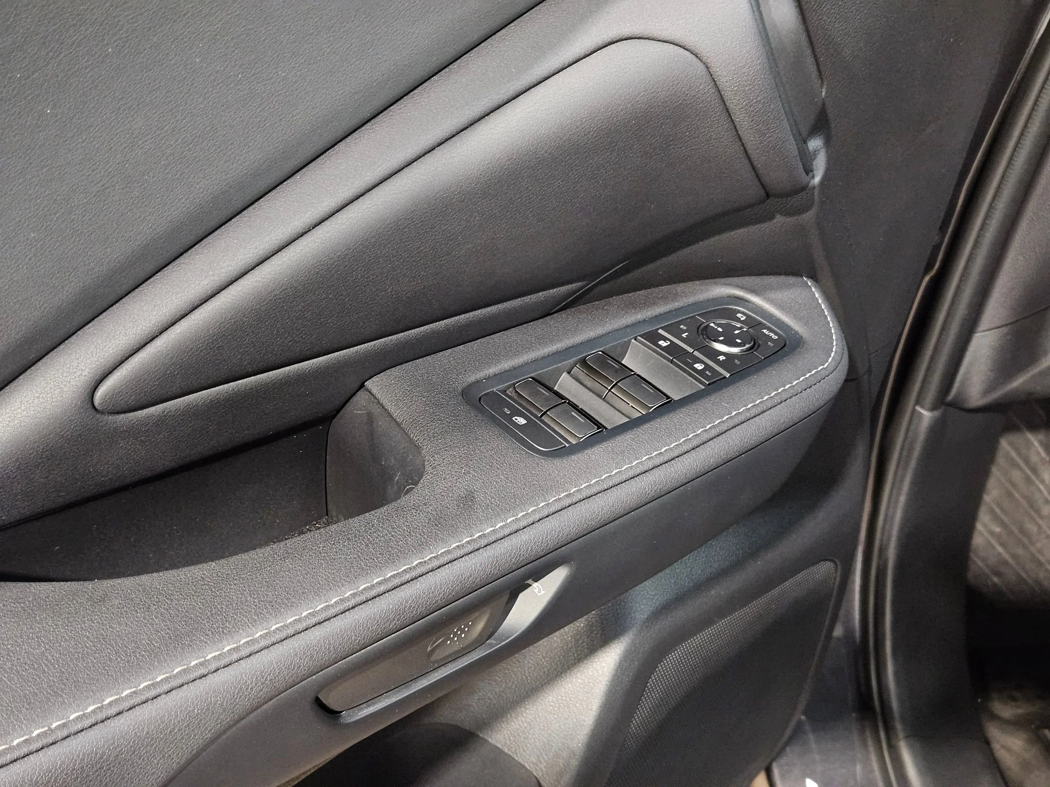 2025 Lexus TX Base - Photo 21