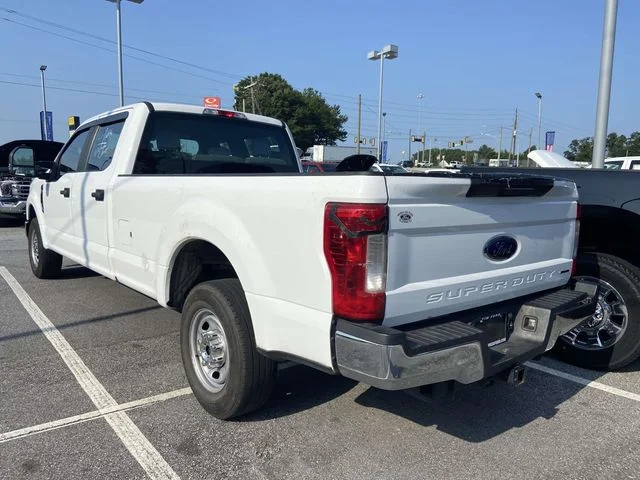 Used 2017 White Ford XL image 5