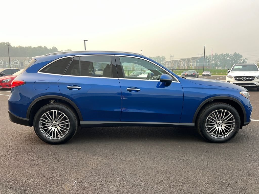 New 2026 Starling Blue Metallic Mercedes-Benz GLC 300 image 9
